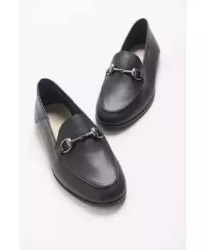 Пенни Лоферы с конской пряжкой из кожи Forever & Always Shoes, черный