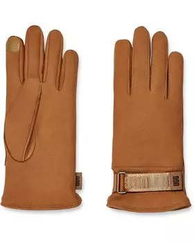 Перчатки UGG Logo Leather Smart Gloves with Conductive Tips and Recycled Microfur Lining, цвет Chestnut