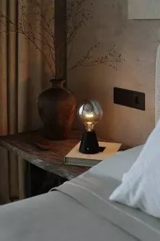 Перезаряжаемая деревянная лампа с металлической лампочкой Creative-Cables, черный