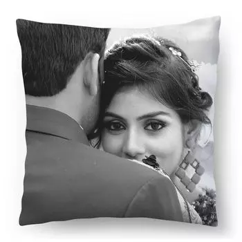 Персонализированный ФОТОПОДАРОК с собственным черно-белым фото (45 х 45) см, фотоподушка с вашим фото на юбилей, день рождения, День святого Валентина (с наполнением) Черный Белый Полный [091] Ferocity