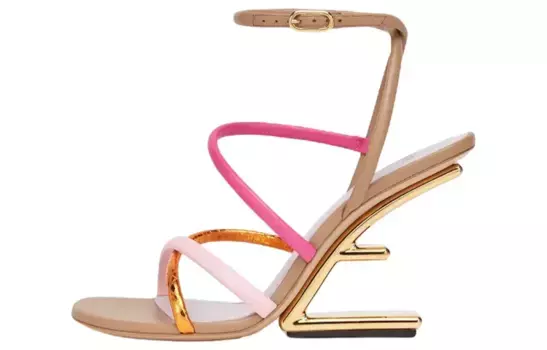 Первые римские сандалии женские Fendi