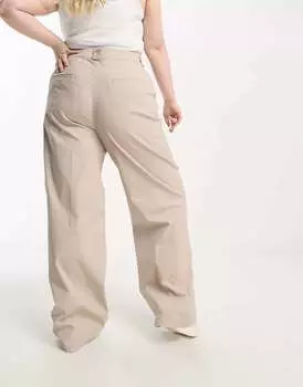 Песочные широкие брюки-чиносы свободного кроя ASOS Curve
