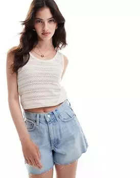 Pieces – кружевная майка кремового цвета с вырезом-борцовкой