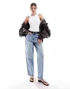 Pimkie — белое волнистое боди с вырезом-борцовкой