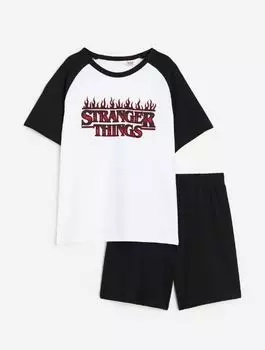 Пижамный комплект из футболки и шорт H&M Stranger Things, 2 предмета, белый/черный