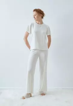 Пижамный комплект SET Anna Field, кремовый