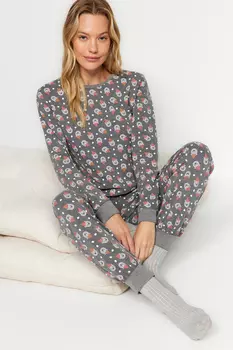 Пижамный комплект Trendyol с рисунком мишки, серый