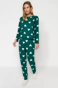 Пижамный комплект Trendyol с сердечками, изумрудно-зеленый