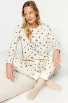 Пижамный комплект вязаный Trendyol с рисунком звезды, желтый