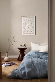 Плакат с бежевым цветочным полем Postery, 50x70 см, белый