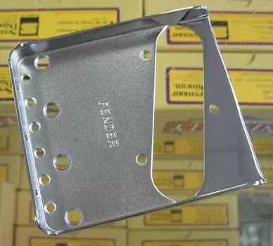 Пластина для бриджа Fender Vintage 60-х 70-х годов "FENDER" 0053675000 Thinline Telecaster Bridge Plate 005-3675-000