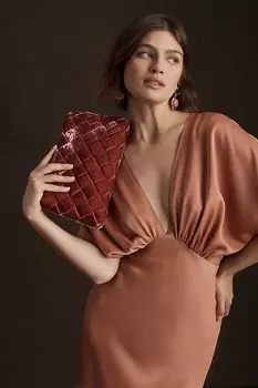 Платье Bhldn Leila атласное А-силуэта с глубоким V-образным вырезом и развевающимися рукавами, sedona