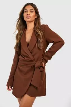 Платье-блейзер строгого кроя с запахом и драпировкой спереди boohoo, коричневый