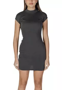 Платье Calvin Klein Jeans с короткими рукавами, черный