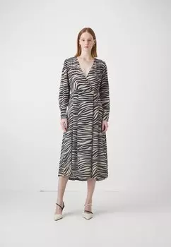 Платье дневное GRADO MAX&Co., черный