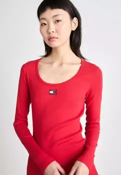 Платье-джемпер BADGE BODYCON DRESS Tommy Jeans, красный