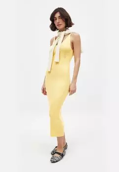 Платье-джемпер DEEP BACK NA-KD, желтый