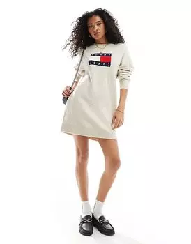 Платье-джемпер с флагом в оттенке белого меланжа Tommy Jeans
