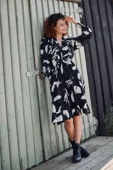 Платье FatFace Darcey с принтом в виде сумеречных листьев Fat Face, черный