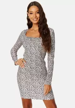 Платье-футляр Bubbleroom