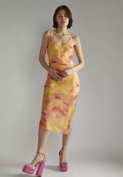 Платье-футляр CARE TIE-DYE CAMI SLIP MIDI Glamorous, оранжевый