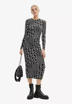 Платье-футляр Desigual, черный