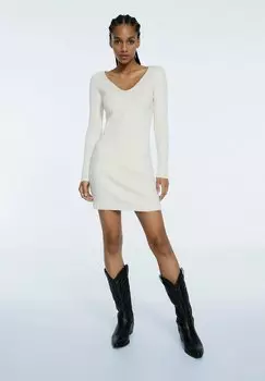 Платье-футляр Stradivarius