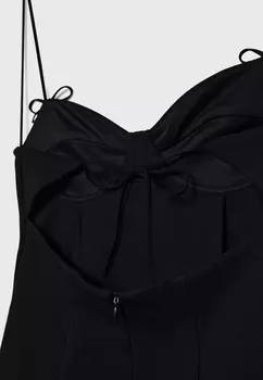 Платье-футляр Stradivarius, черный