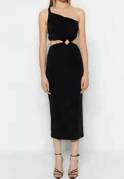 Платье-футляр Trendyol, черный