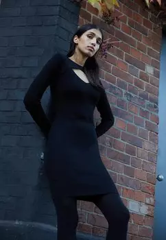 Платье-футляр Urban Classics CUT OUT, черный