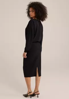 Платье-футляр WE Fashion, черный