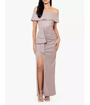 Платье-футляр Xscape с блестками металлик, открытыми плечами, короткими рукавами и присборенными рюшами по бокам, розовый