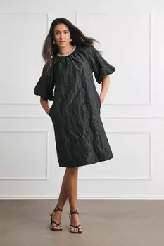 Платье халат из жаккарда с отделкой стразами Joanna Hope, черный