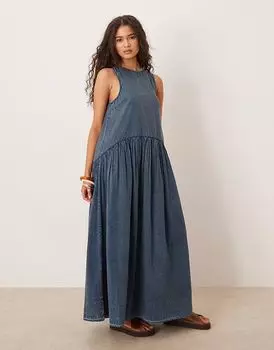 Платье-халат миди ASOS DESIGN с косым вырезом и заниженной талией из стираного денима синего цвета