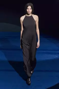 Платье из атласного драгоценного платья ZARA, коричневый