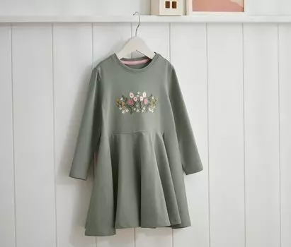 Платье из джерси с вышивкой Tchibo