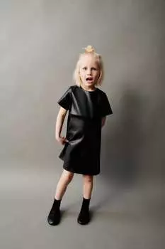 Платье из кожи с вышивкой ZARA, черный