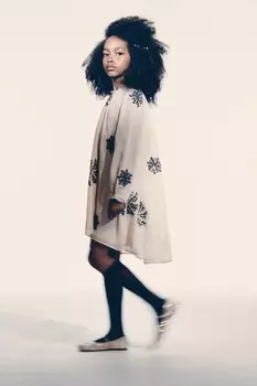 Платье из органзы с пайетками ZARA, экрю