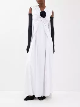 Платье kate из крепа с брошью-розой и накидкой Richard Quinn, белый