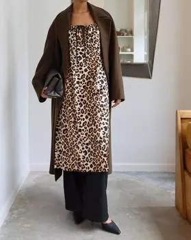 Платье-комбинация миди из атласа с леопардовым принтом коричневого цвета nlt