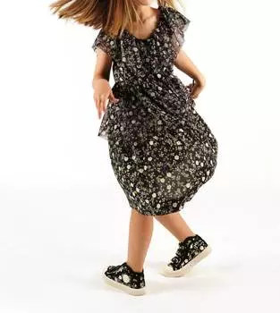 Платье Лукреции в черном саду WOLF & RITA