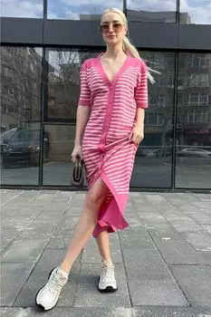 Платье Madmext, розовый