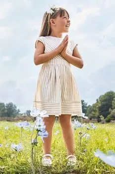 Платье маленькой девочки Mayoral, бежевый