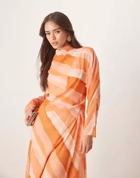 Платье макси ASOS DESIGN с высоким воротом и принтом в розовую полоску