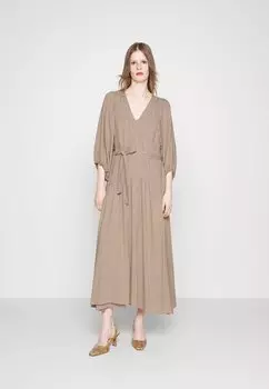 Платье макси Bruuns Bazaar