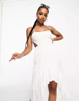 Платье макси цвета слоновой кости с глубоким вырезом и оборками ASOS DESIGN