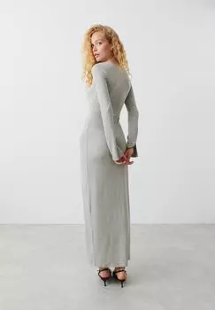 Платье макси Gina Tricot, серый