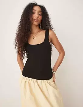 Платье макси из контрастного поплина ASOS DESIGN с квадратным вырезом в цвете пахты