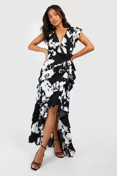Платье макси Petite с цветочным принтом и оборками boohoo, черный