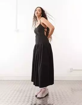 Платье макси с круглым вырезом и заниженной талией COLLUSION черного цвета